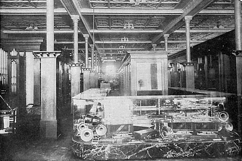 First floor of Stone Piano Company in 1915. 